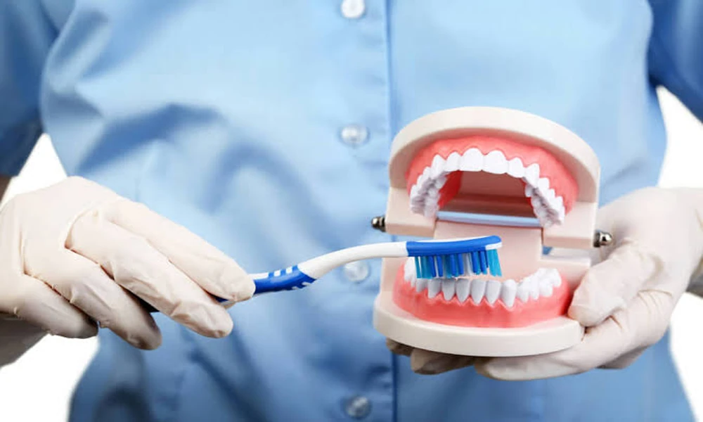 4 Differences Between Whitening Toothpaste And Dentist Supervised Tooth Bleaching